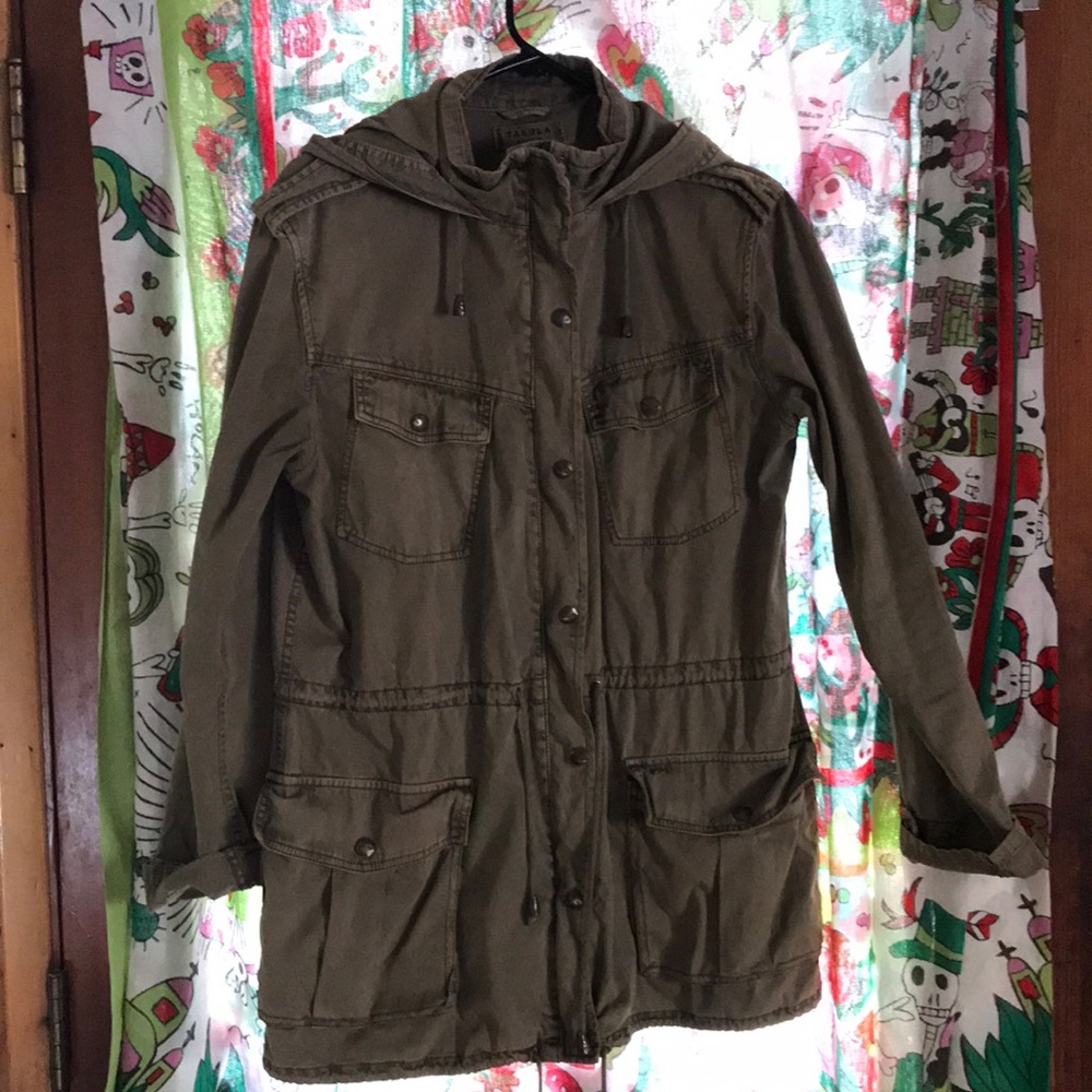 Green pea coat